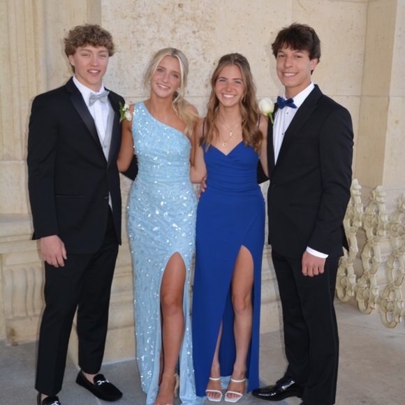 Prom gown - Picture 3 of 7